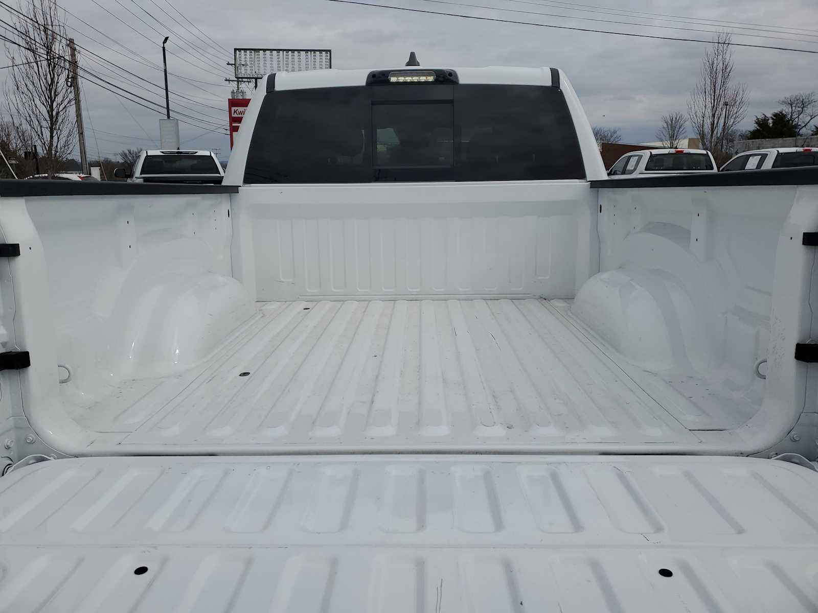 Thumbnail: 2024 RAM 1500 - 9