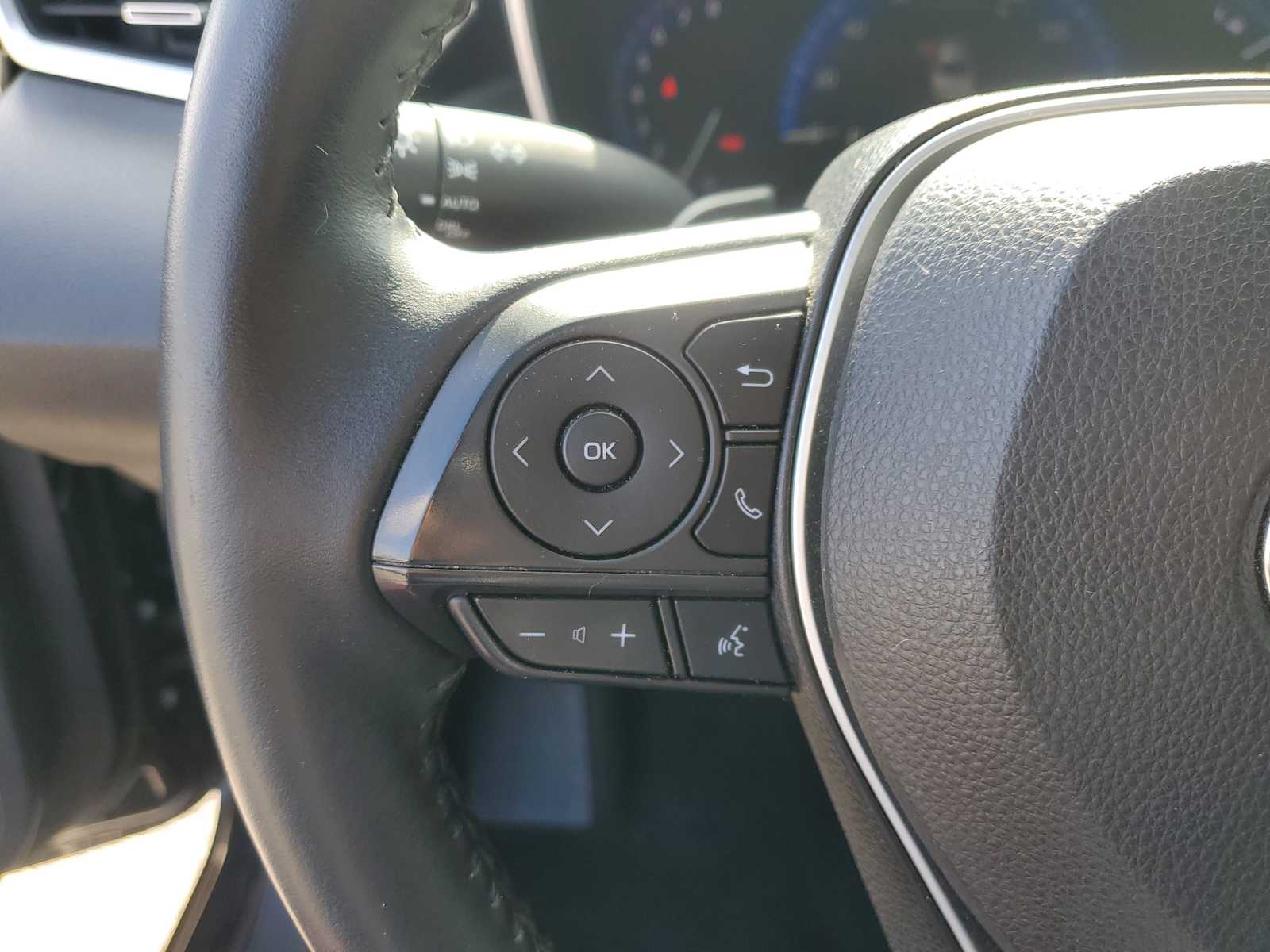 Thumbnail: 2021 Toyota Corolla - 23