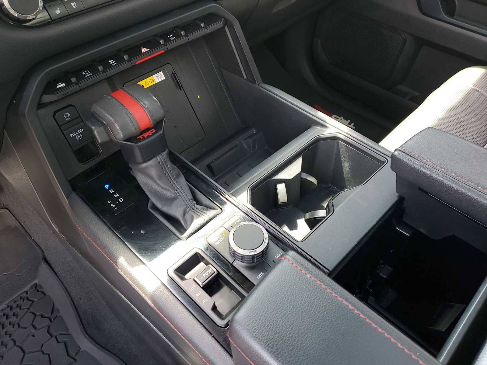 Thumbnail: 2022 Toyota Tundra - 29