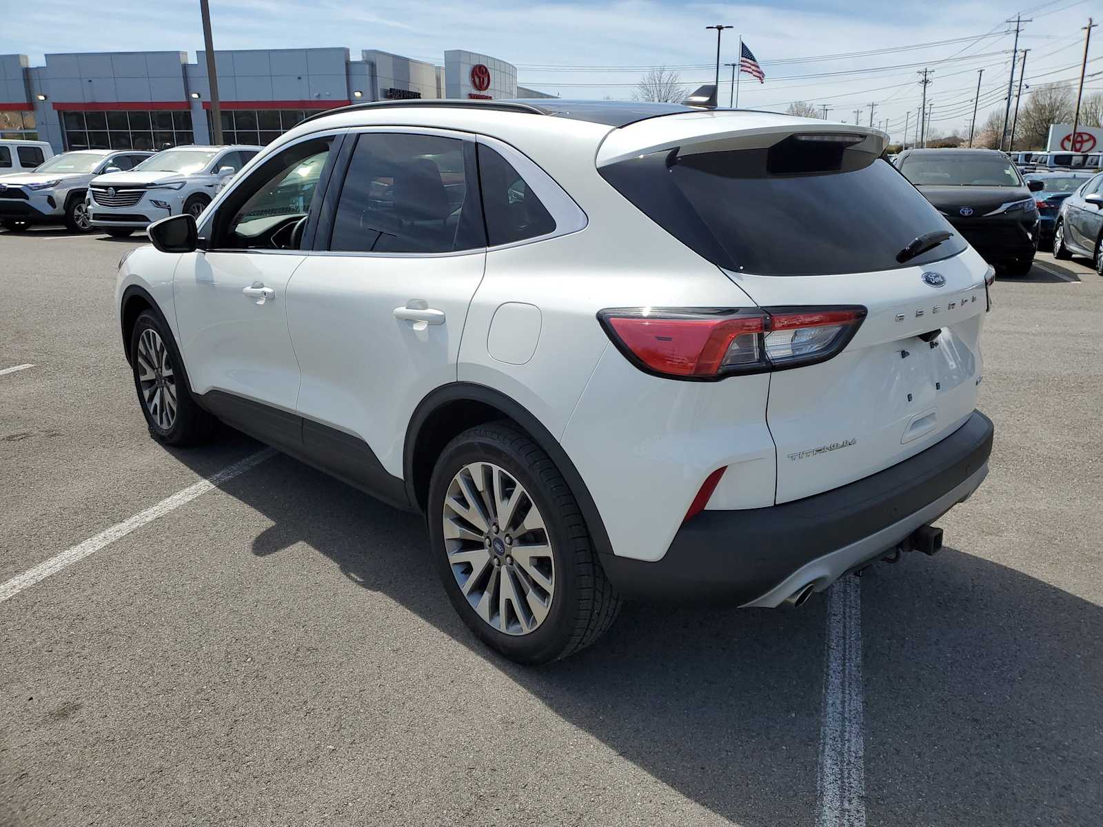 Thumbnail: 2022 Ford Escape - 2