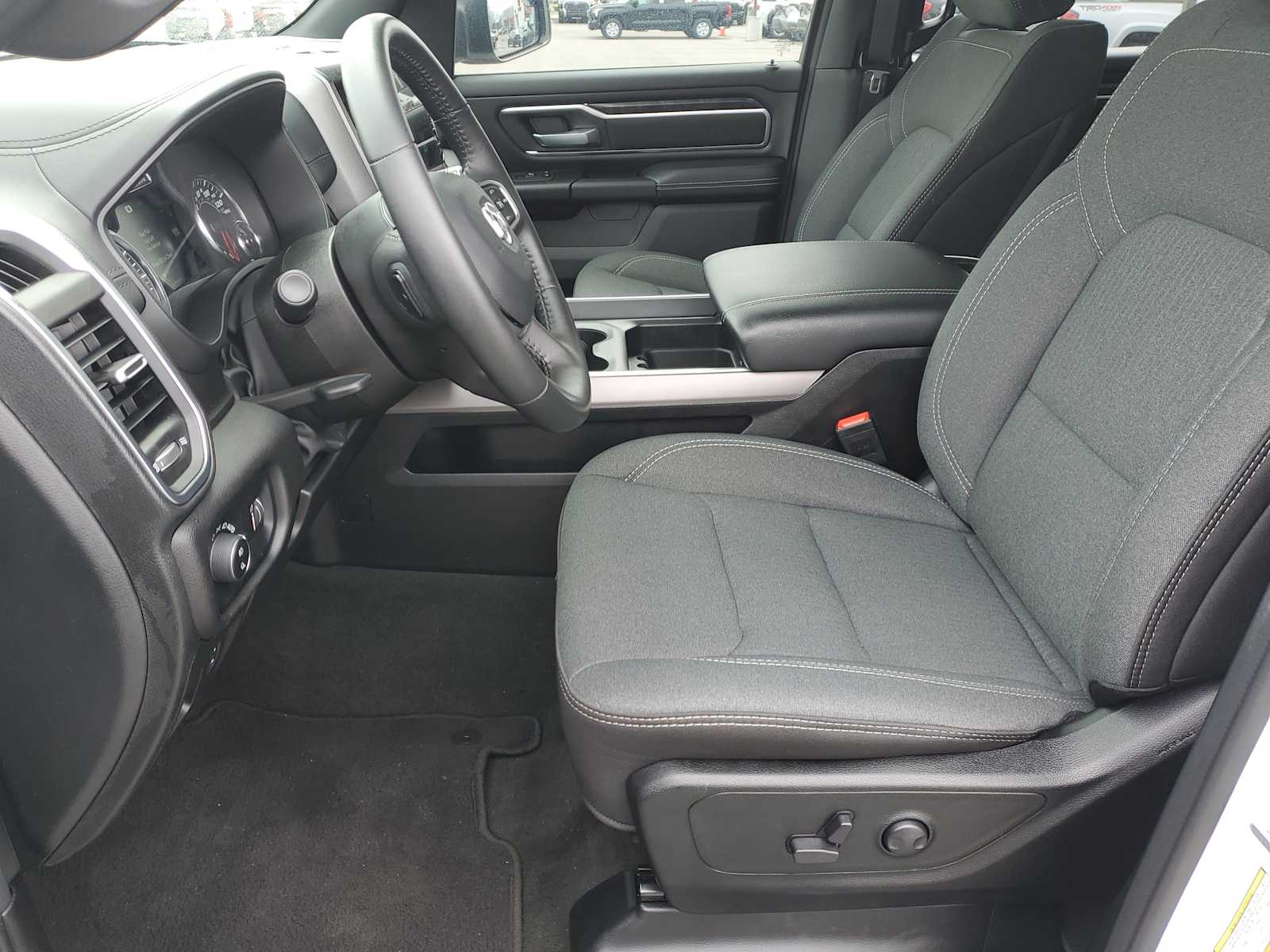 Thumbnail: 2024 RAM 1500 - 18