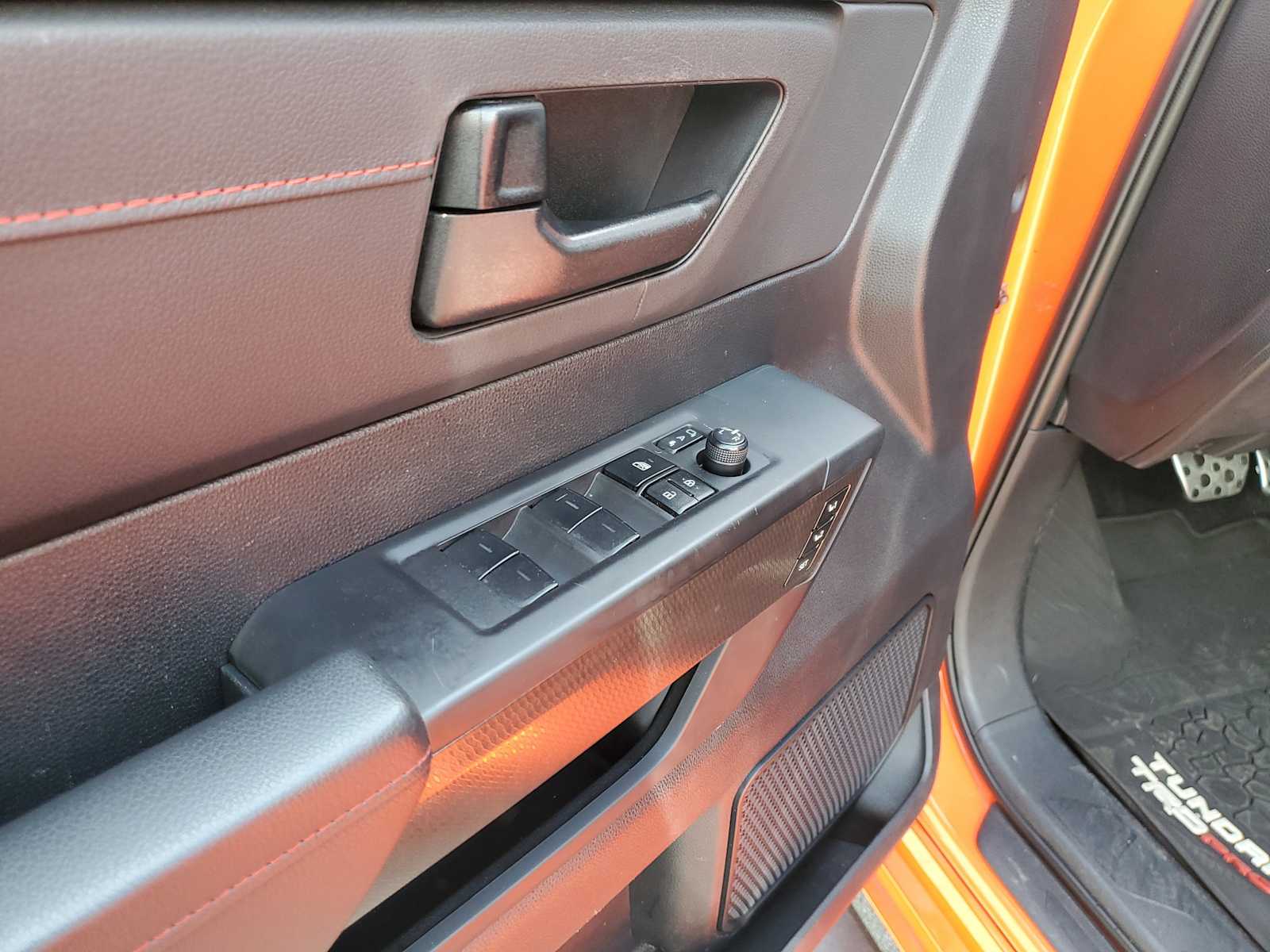 Thumbnail: 2022 Toyota Tundra - 14