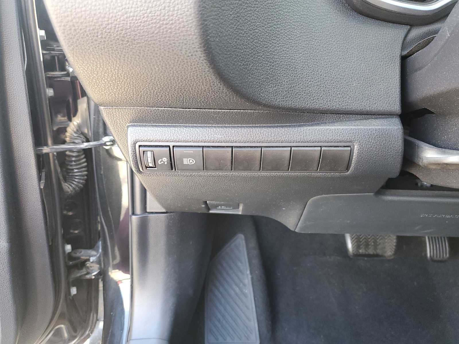 Thumbnail: 2021 Toyota Corolla - 21