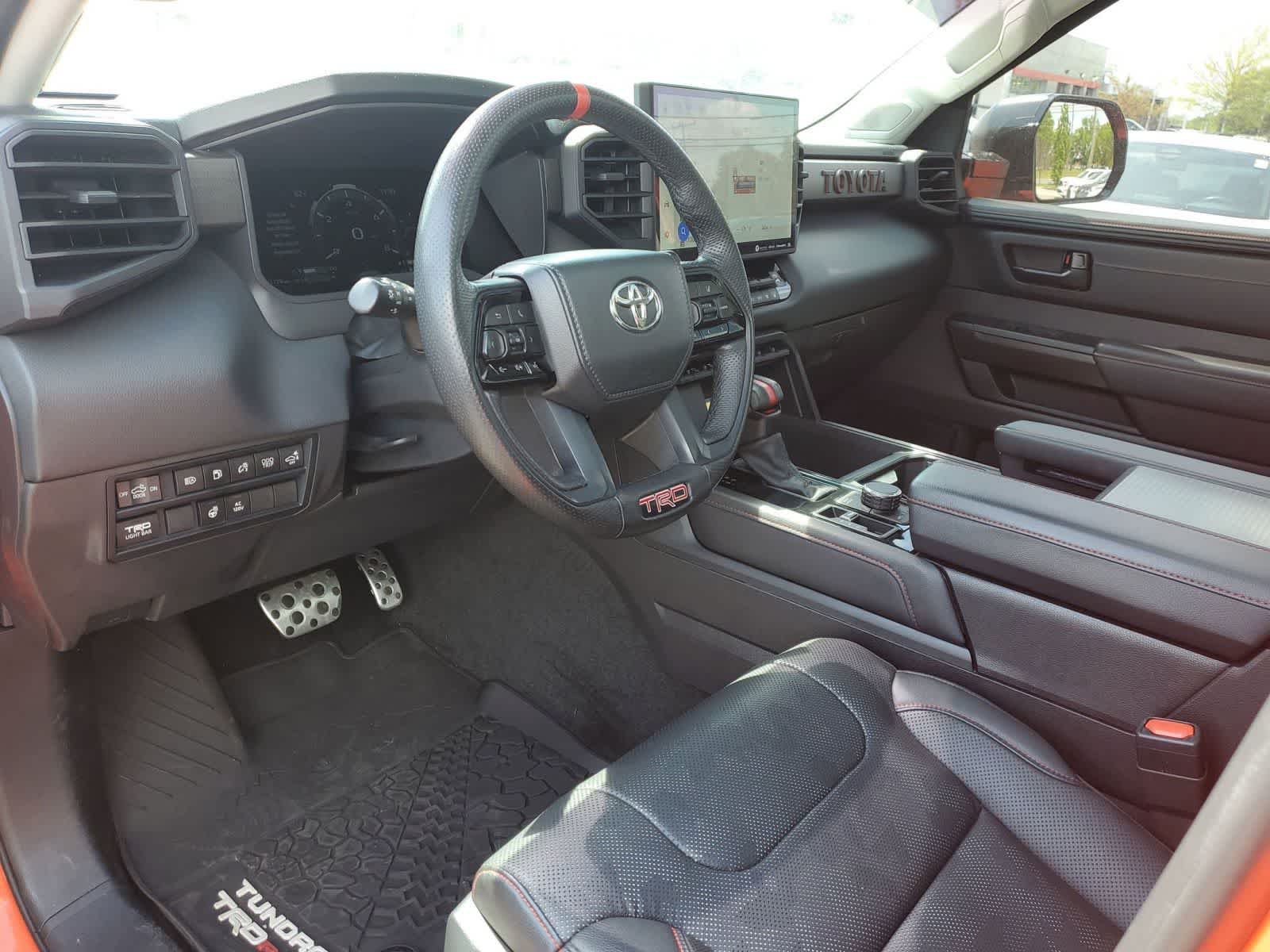 Thumbnail: 2022 Toyota Tundra - 18
