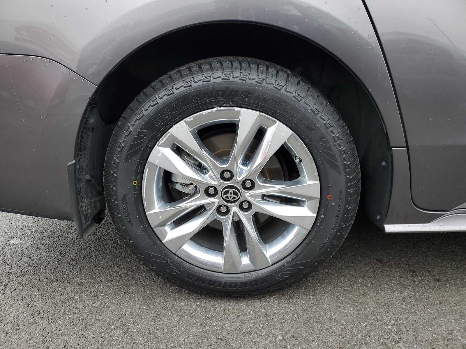 Thumbnail: 2024 Toyota Sienna - 6