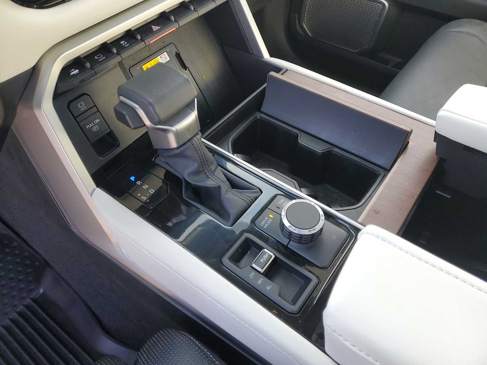 Thumbnail: 2022 Toyota Tundra - 30