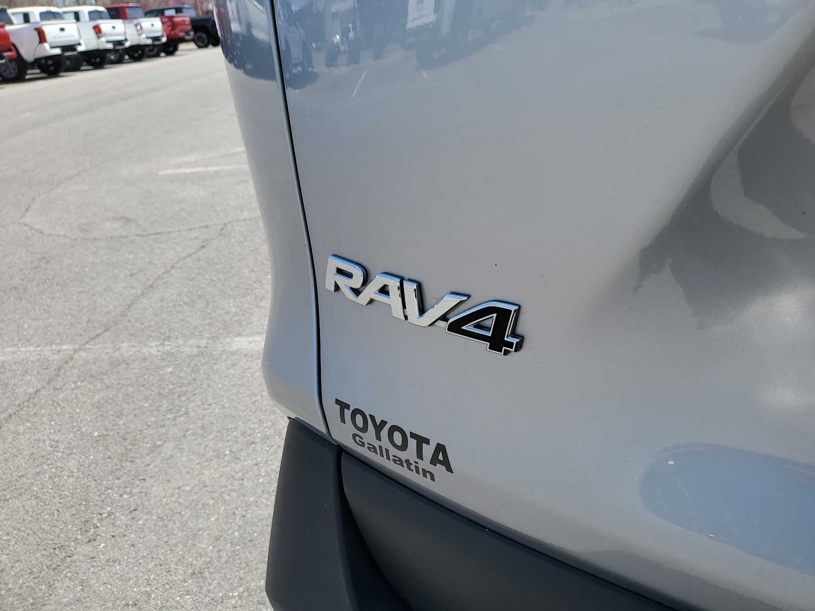 Thumbnail: 2024 Toyota RAV4 - 8