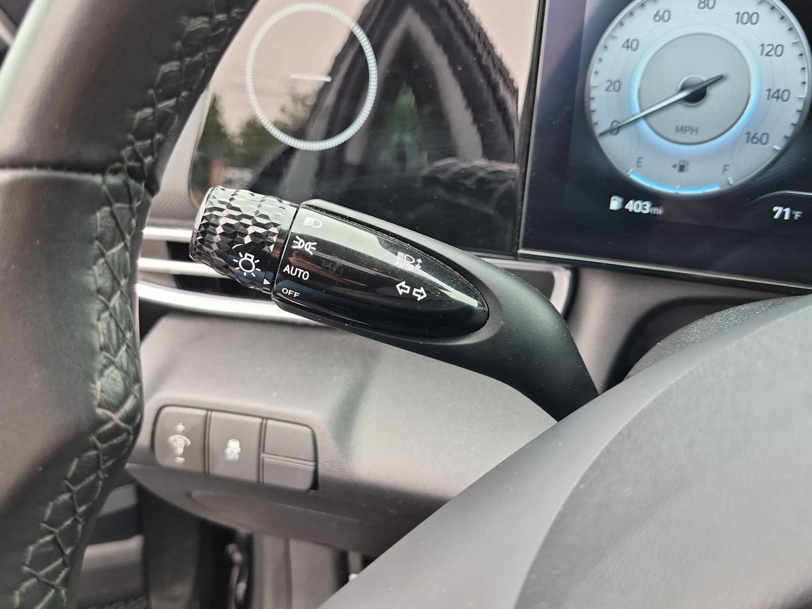 Thumbnail: 2025 Hyundai Elantra - 17