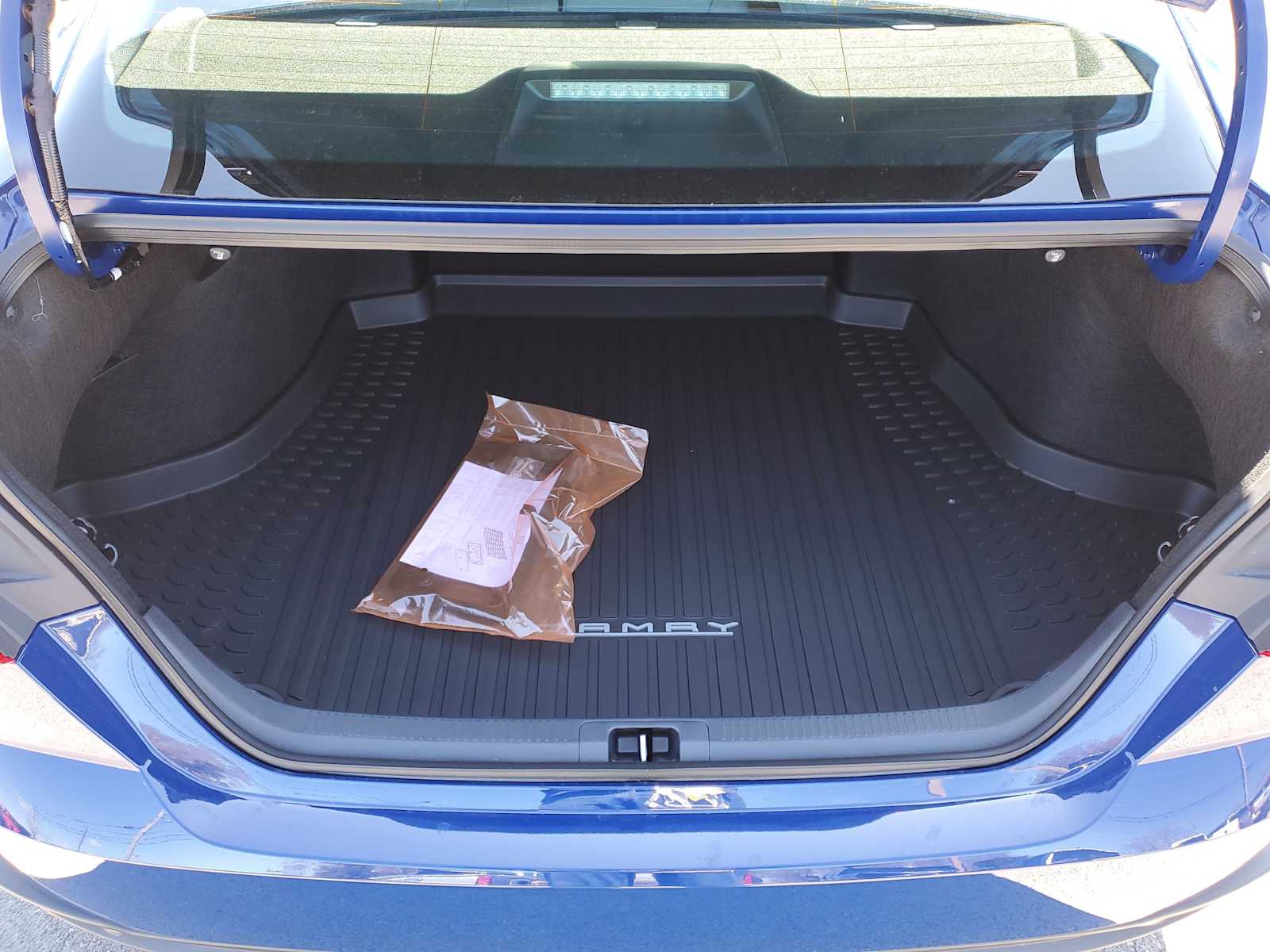 Thumbnail: 2026 Toyota Camry - 9