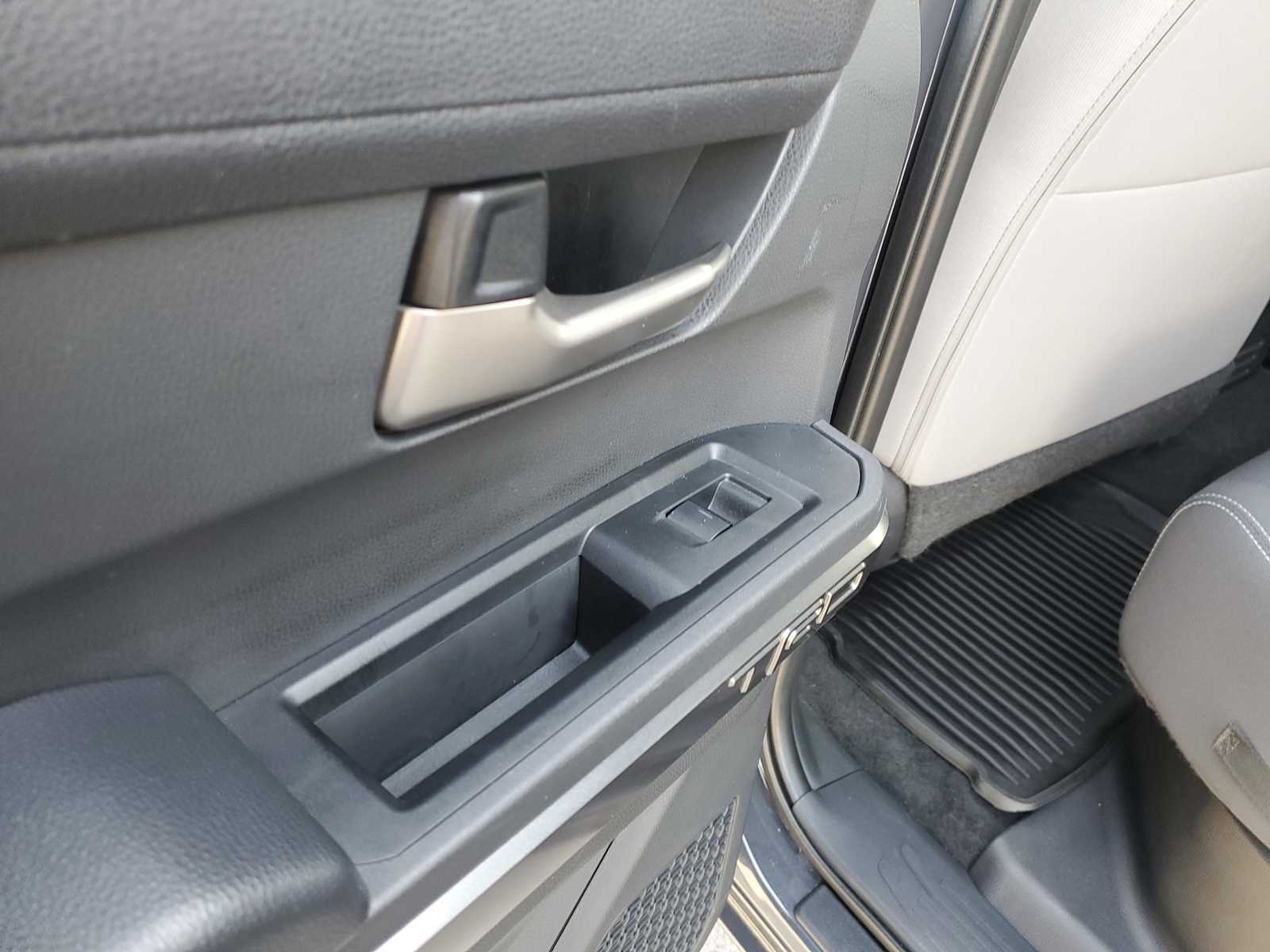 Thumbnail: 2024 Toyota Tacoma - 11