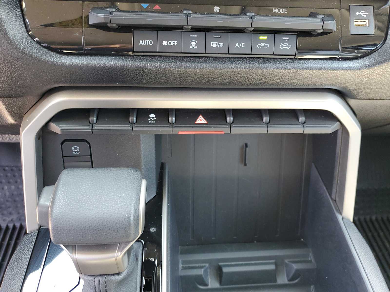 Thumbnail: 2023 Toyota Tundra - 29