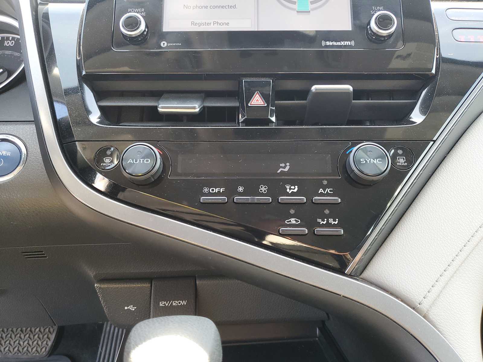 Thumbnail: 2021 Toyota Camry - 28