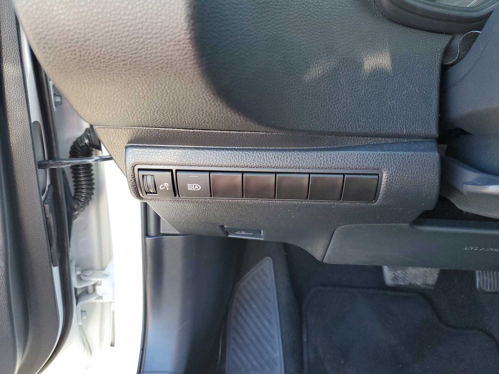 Thumbnail: 2023 Toyota Corolla - 21