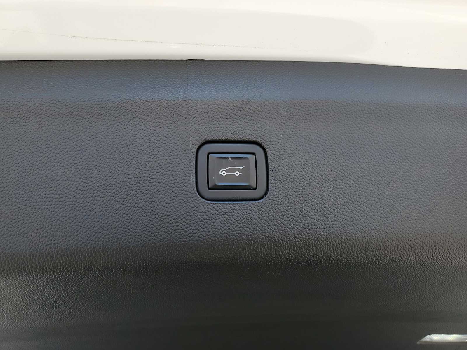 Thumbnail: 2023 Buick Enclave - 9