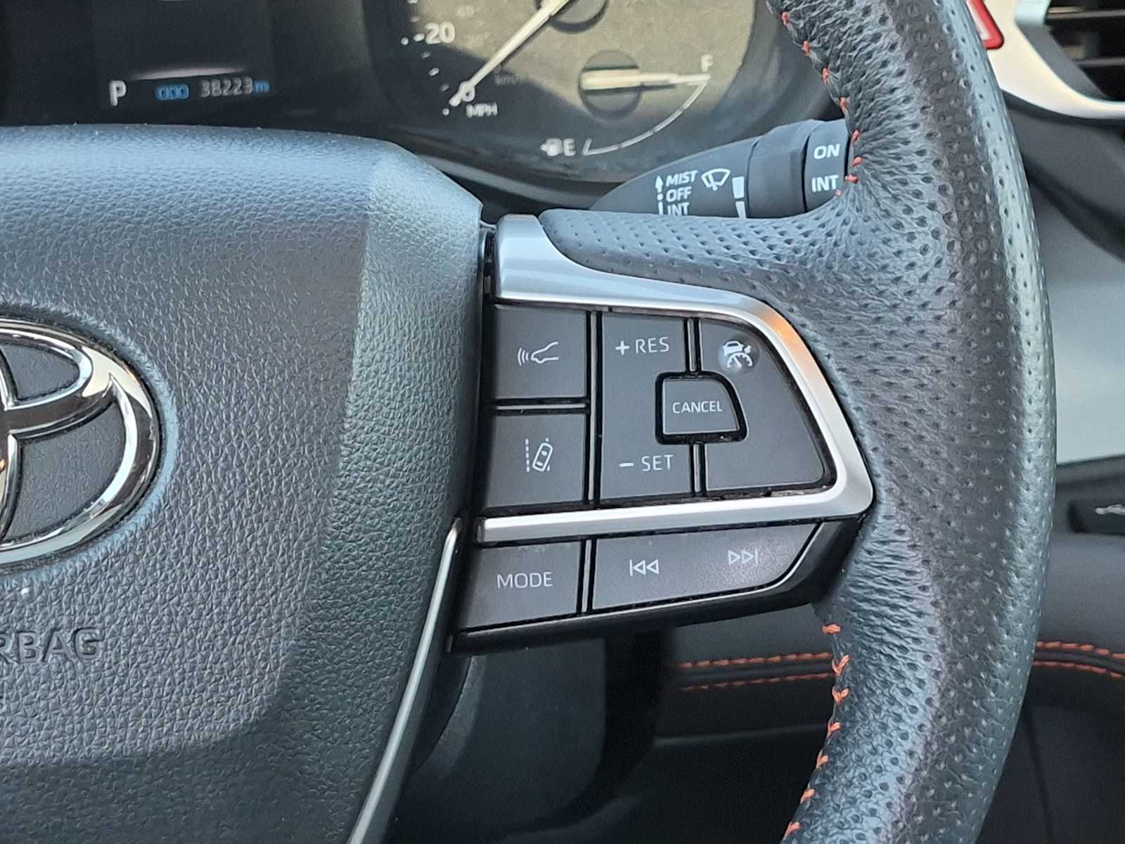 Thumbnail: 2024 Toyota Sienna - 16