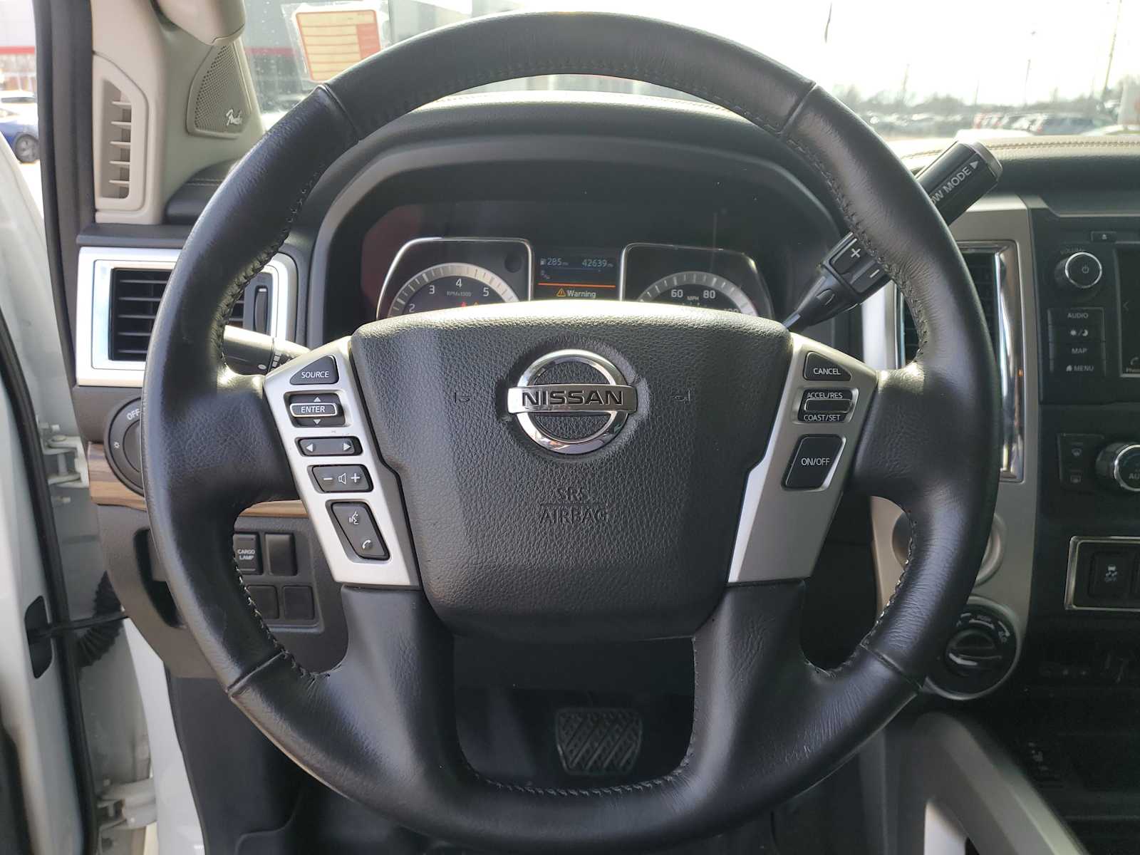 Thumbnail: 2019 Nissan Titan - 22