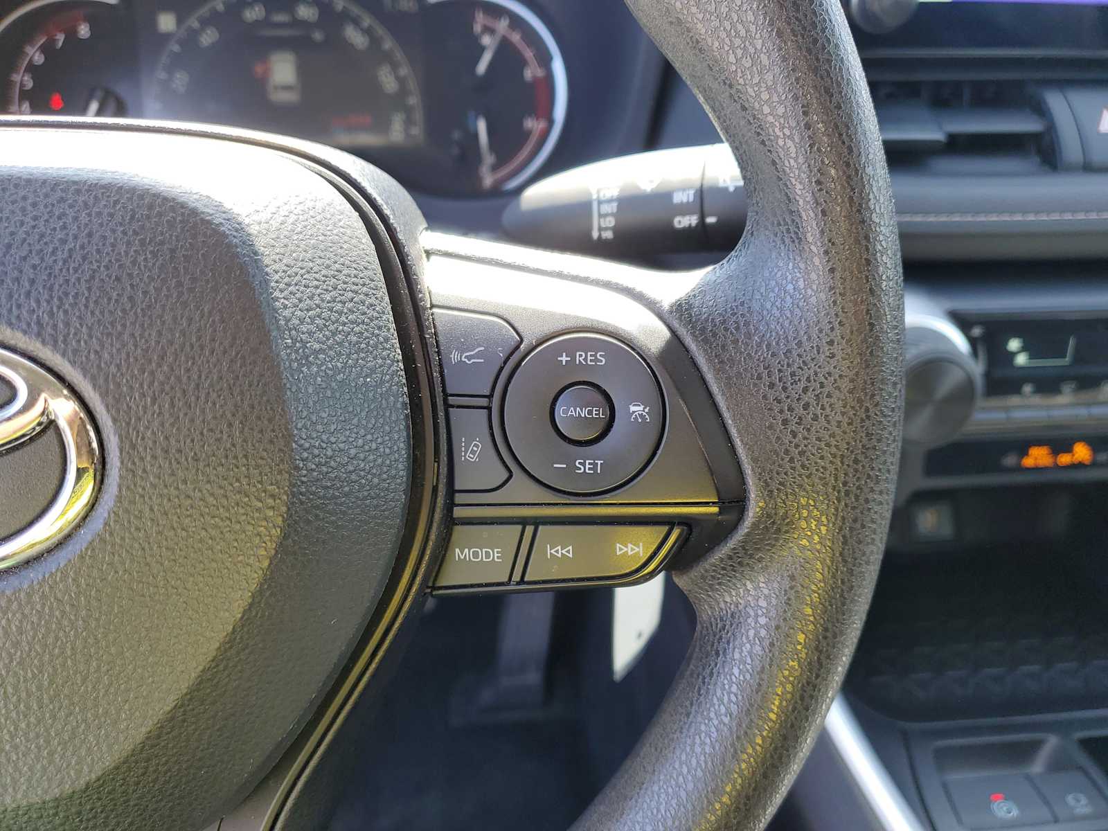 Thumbnail: 2024 Toyota RAV4 - 24