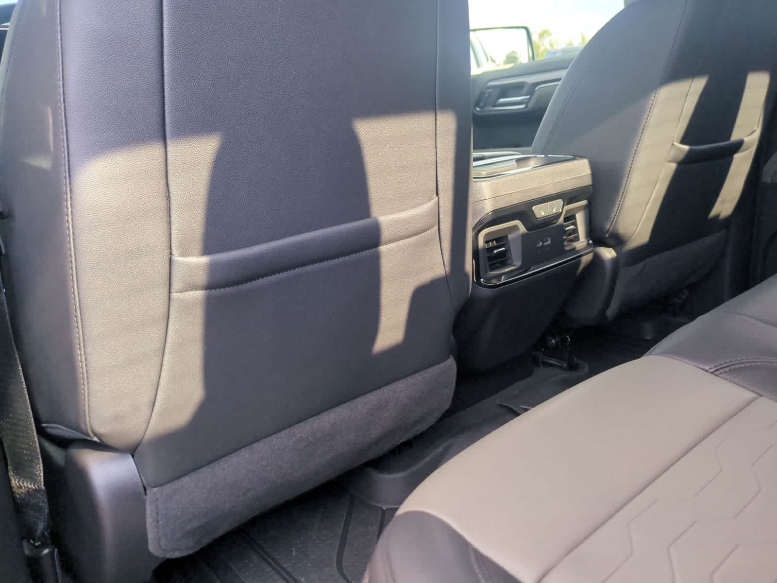 Thumbnail: 2024 Chevrolet Silverado 1500 - 19