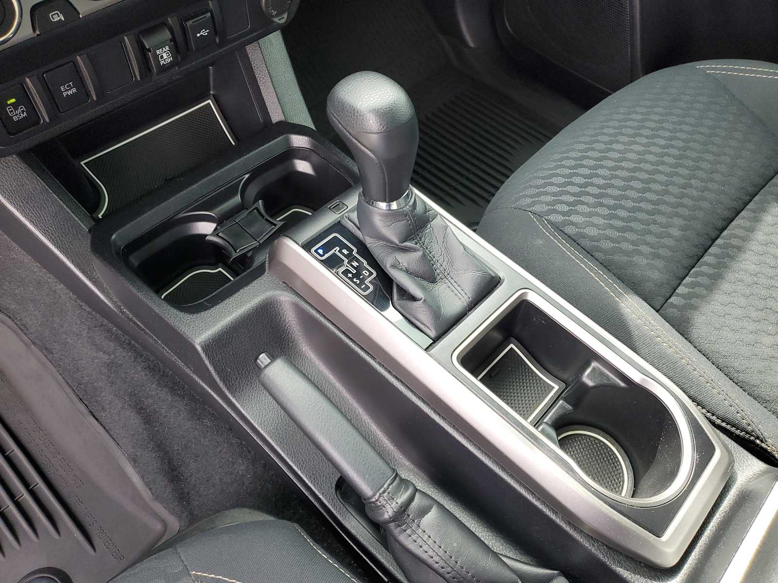 Thumbnail: 2021 Toyota Tacoma - 31