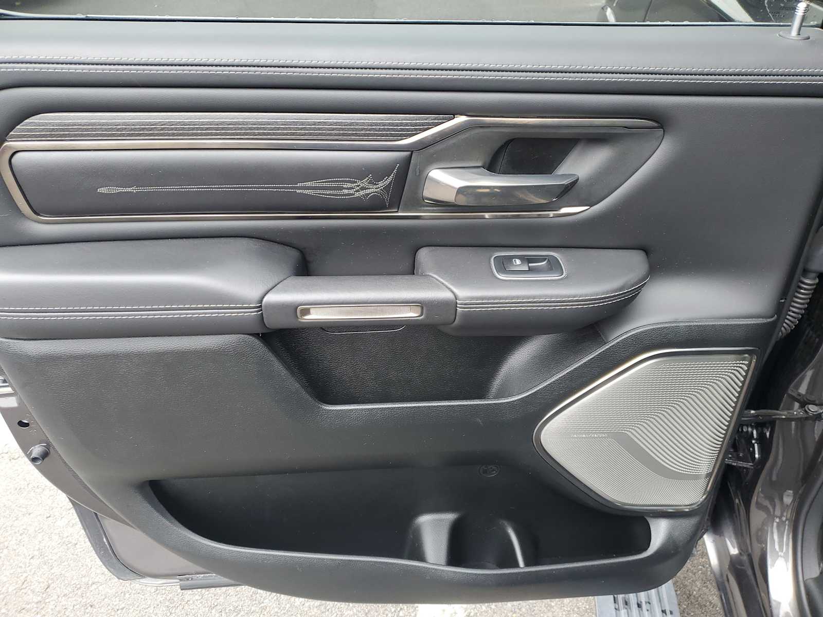 Thumbnail: 2021 RAM 1500 - 10