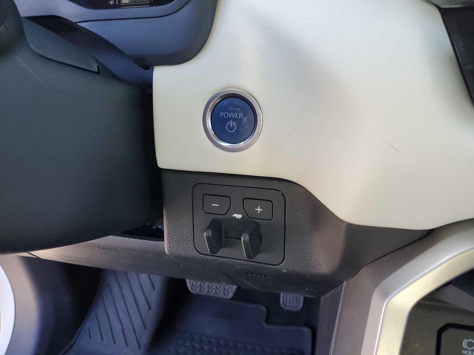 Thumbnail: 2023 Toyota Tundra - 26