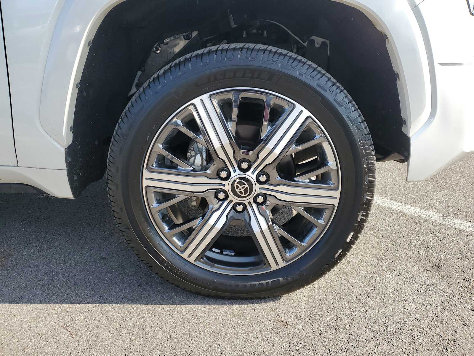 Thumbnail: 2022 Toyota Tundra - 5