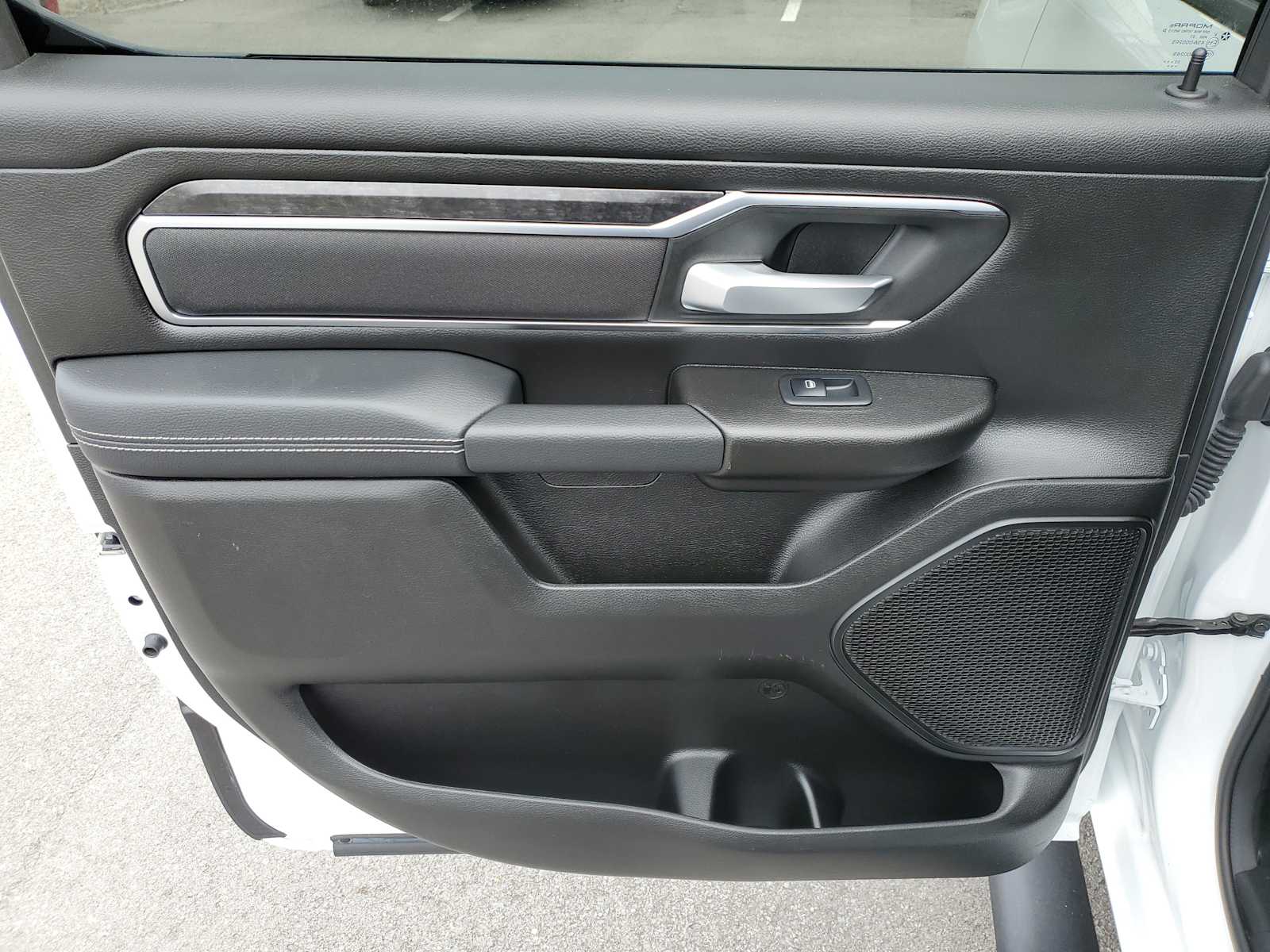 Thumbnail: 2024 RAM 1500 - 10