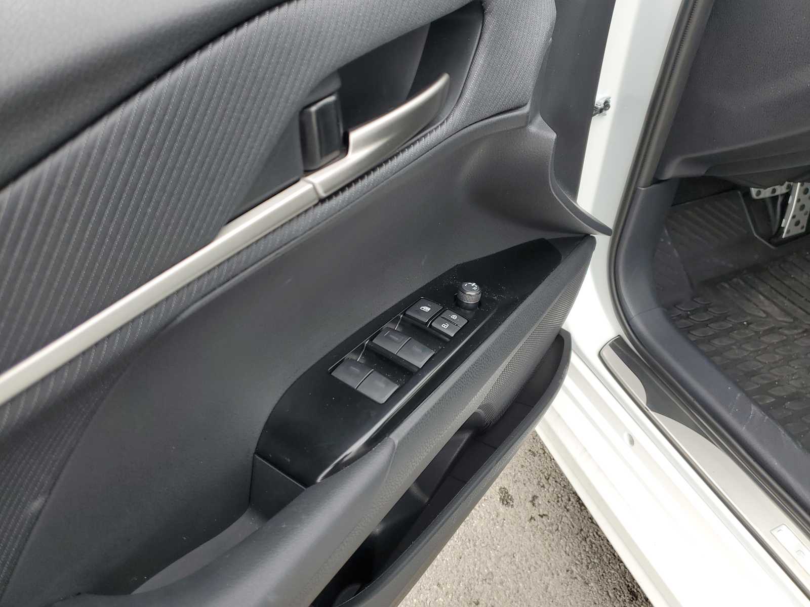 Thumbnail: 2025 Toyota Camry - 16