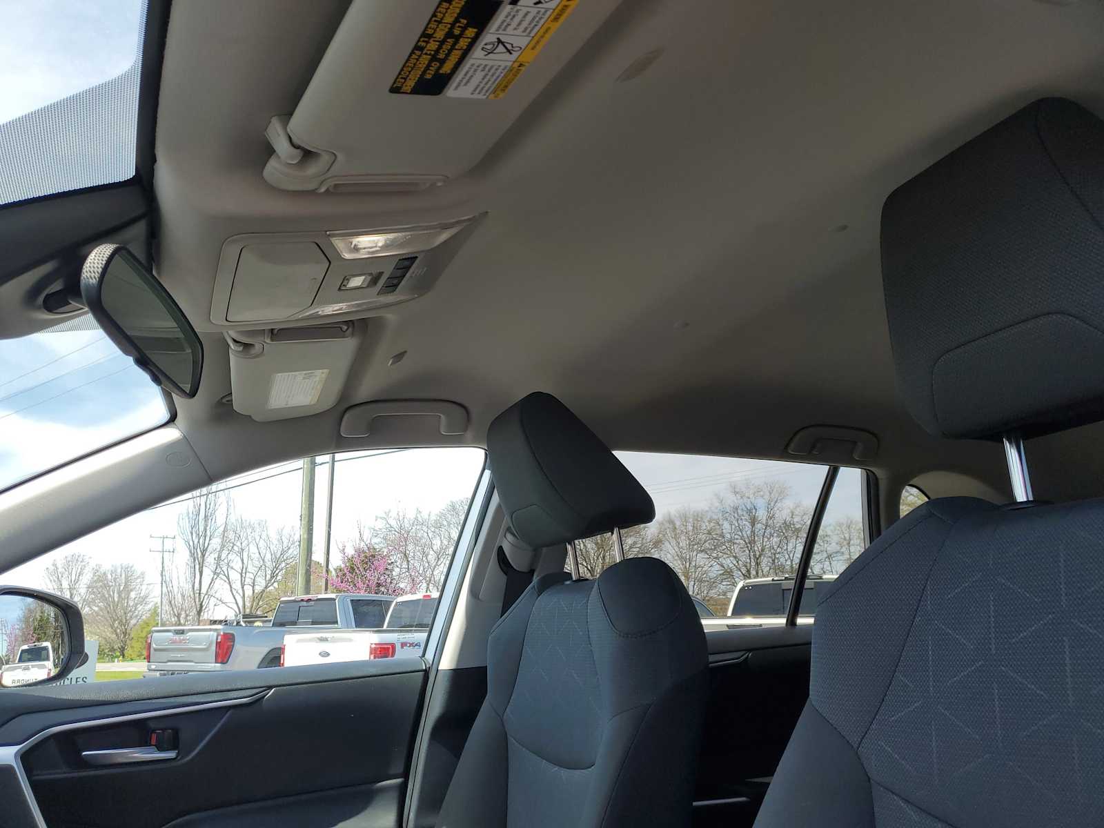 Thumbnail: 2024 Toyota RAV4 - 17