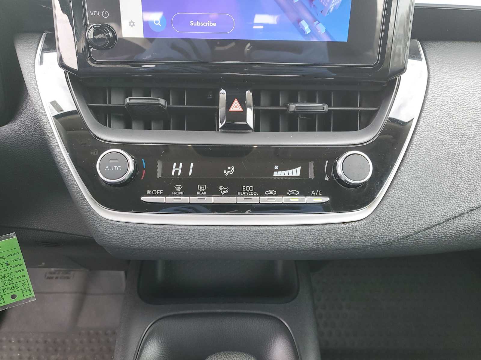 Thumbnail: 2024 Toyota Corolla - 29