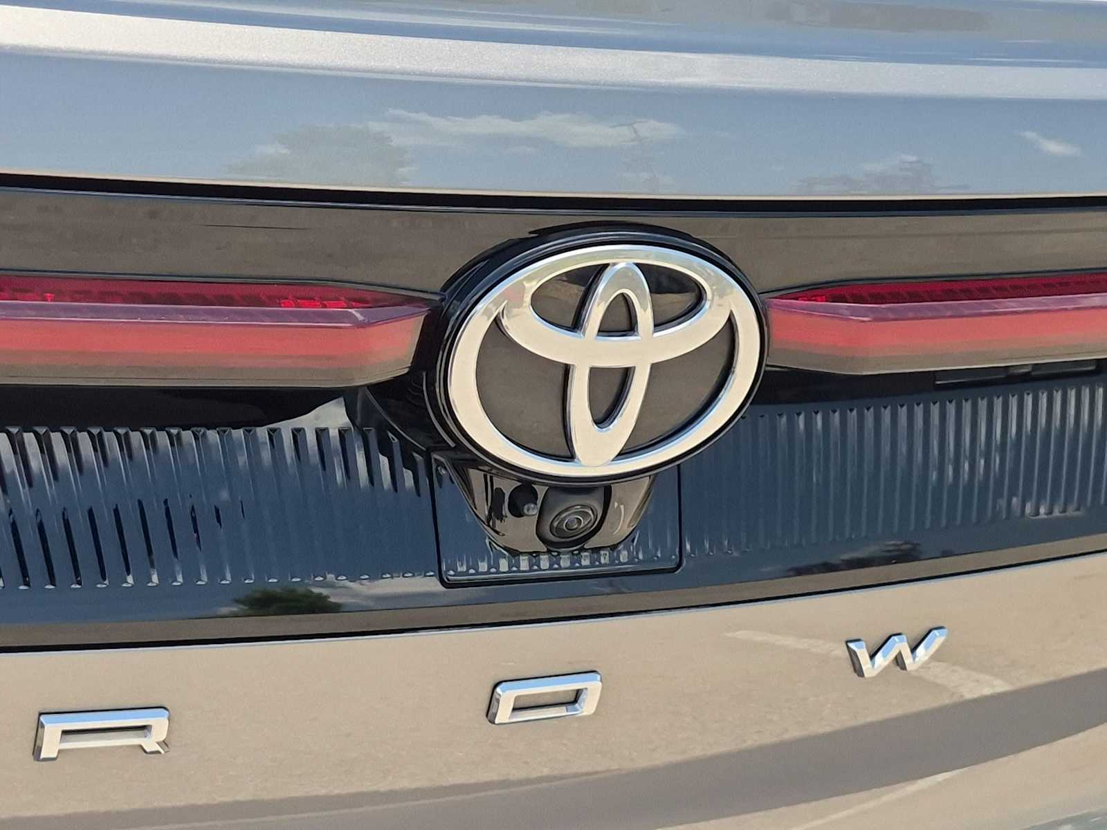Thumbnail: 2023 Toyota Crown - 3