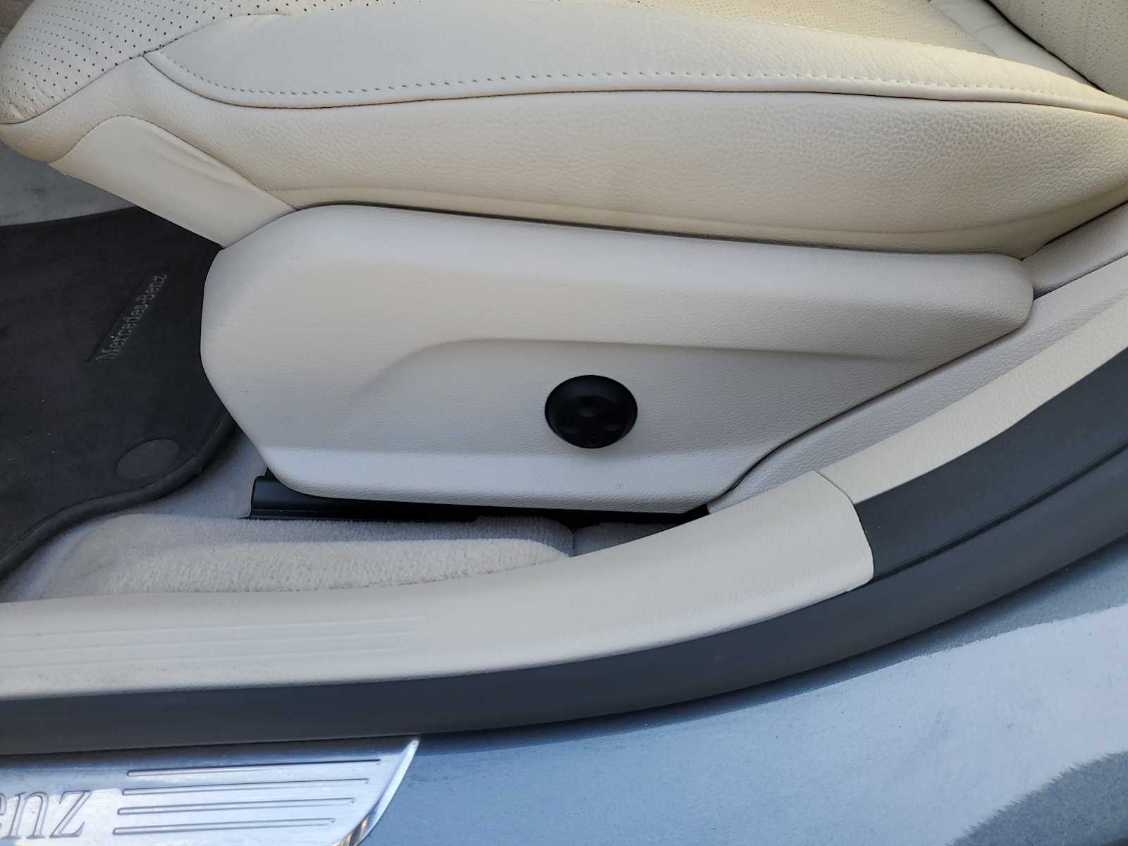 Thumbnail: 2017 Mercedes-Benz E-Class - 19