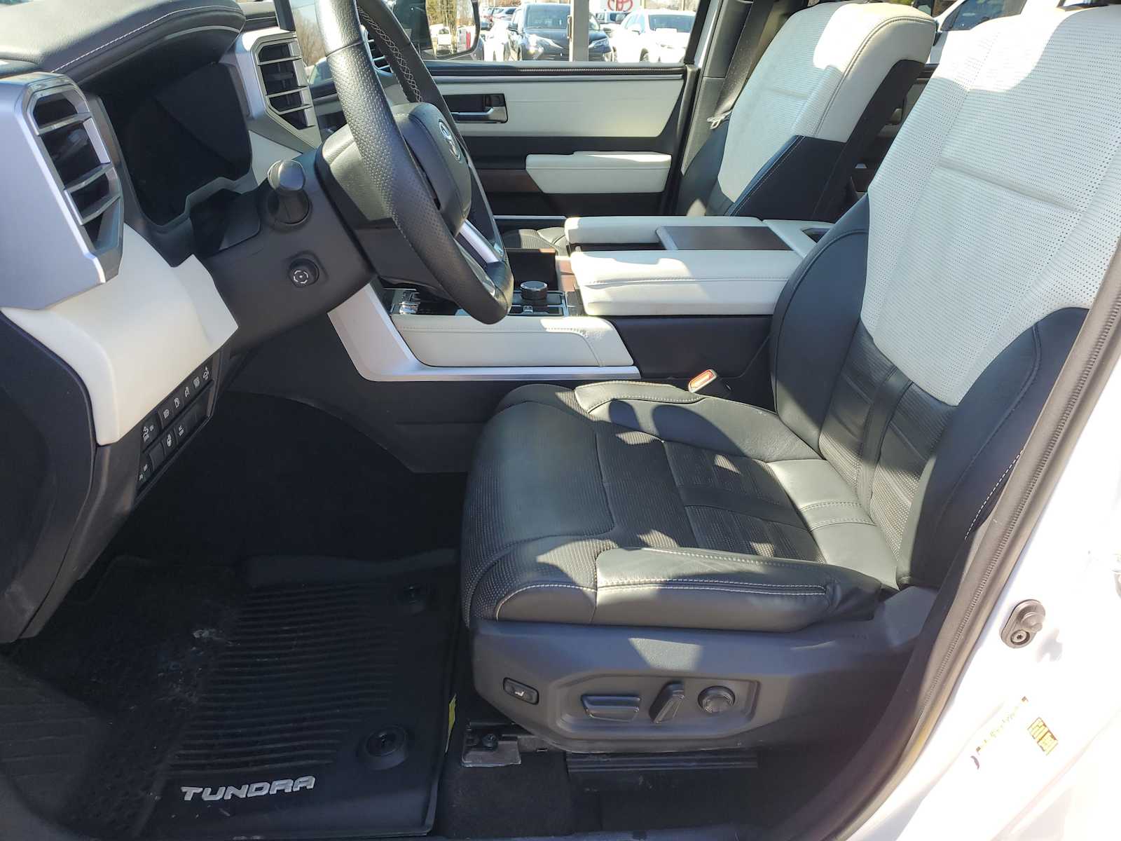 Thumbnail: 2023 Toyota Tundra - 17