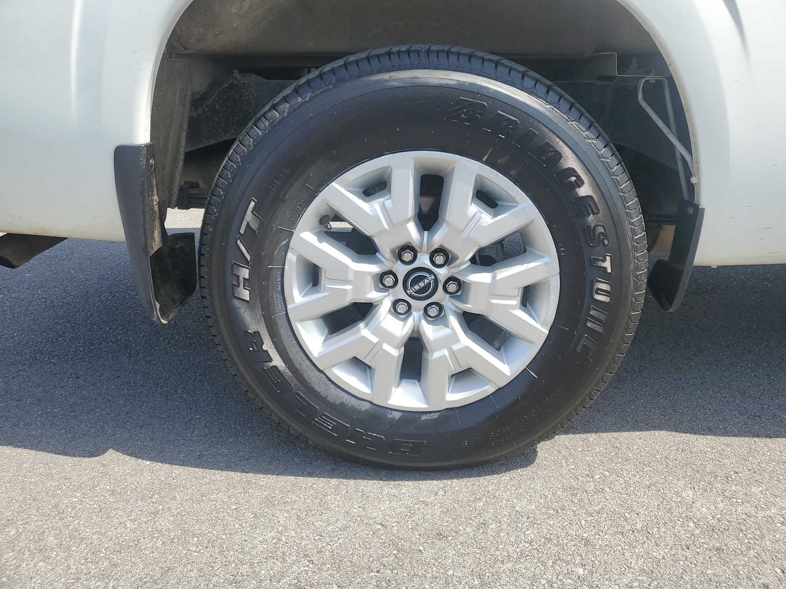 Thumbnail: 2022 Nissan Frontier - 6