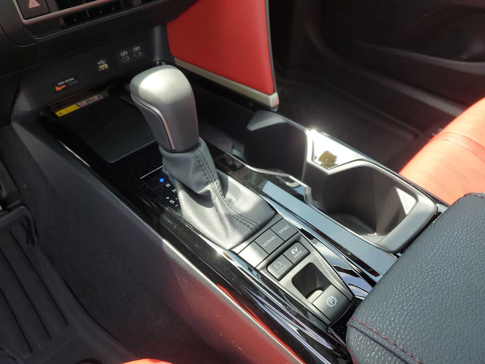 Thumbnail: 2026 Toyota Camry - 31