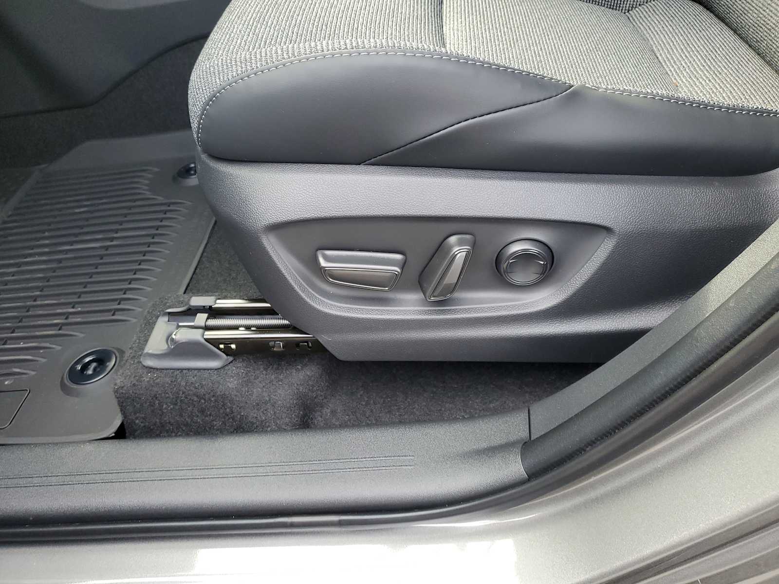 Thumbnail: 2026 Toyota bZ - 19