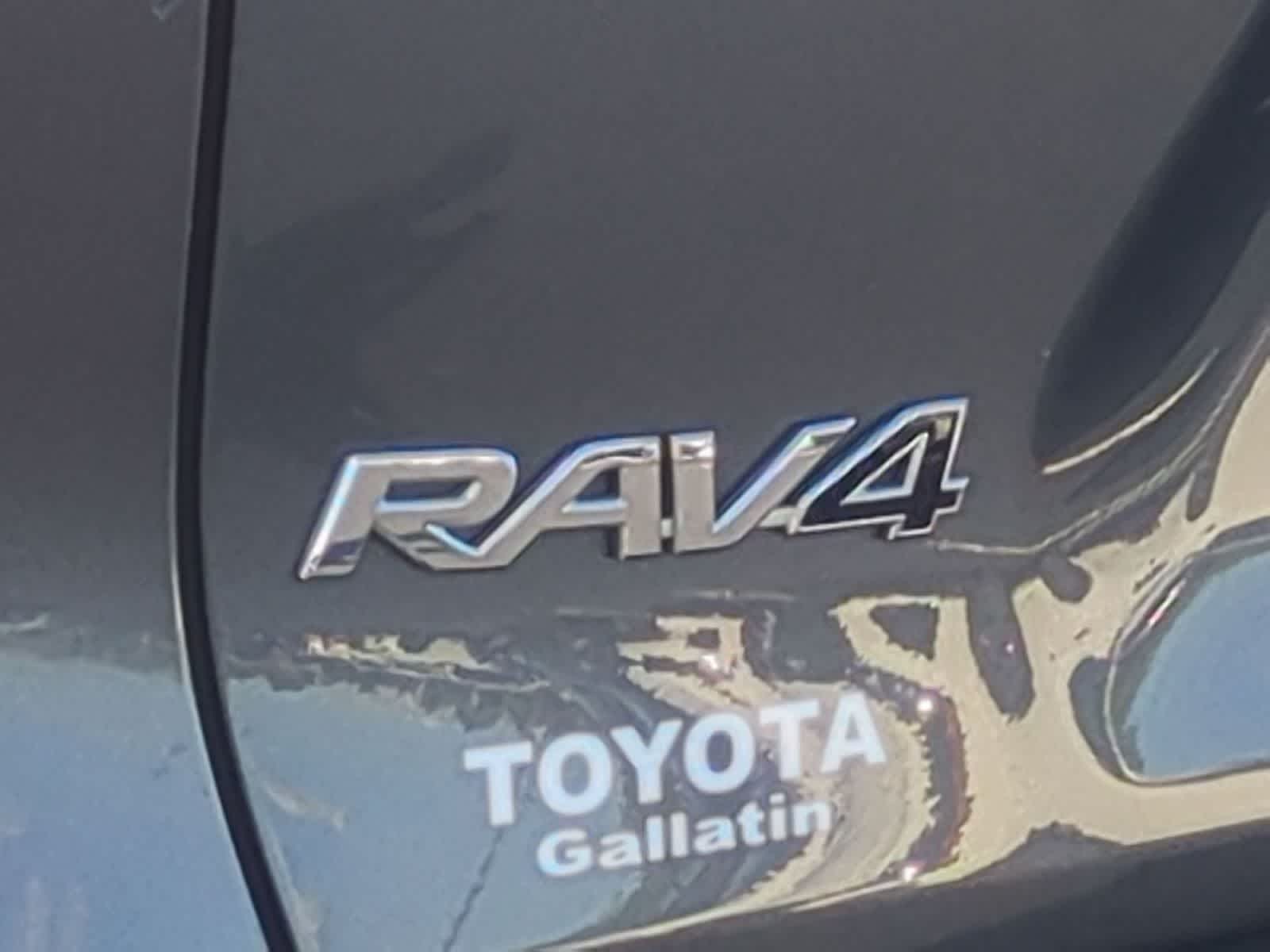 Thumbnail: 2021 Toyota RAV4 - 13