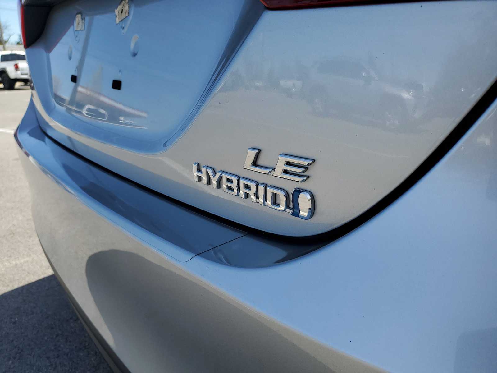 Thumbnail: 2021 Toyota Camry - 7