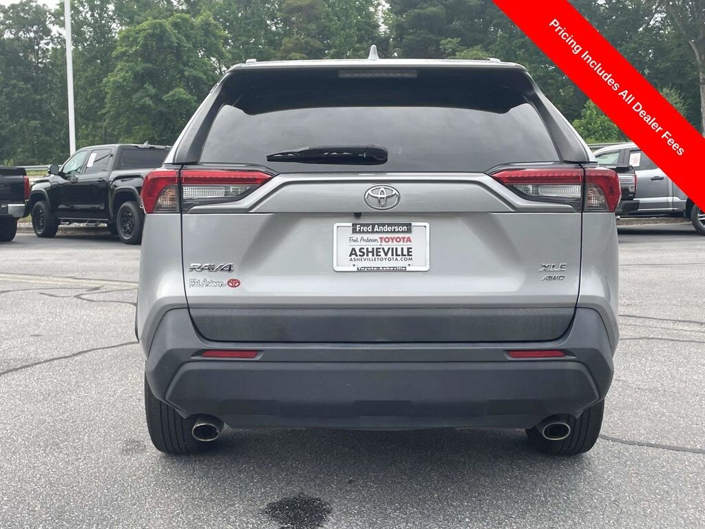 Used 2020 Toyota RAV4 XLE SUV