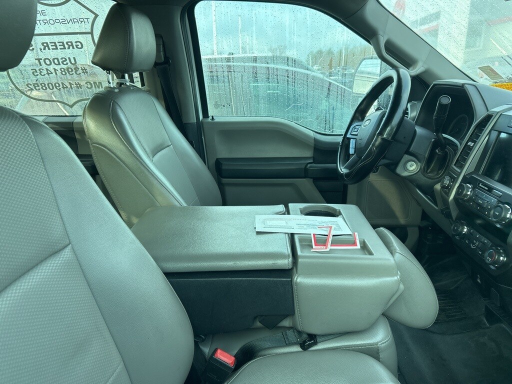 2022 Ford F-350 XL photo 3