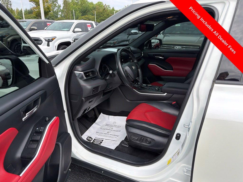 Used 2021 Toyota Highlander XSE SUV