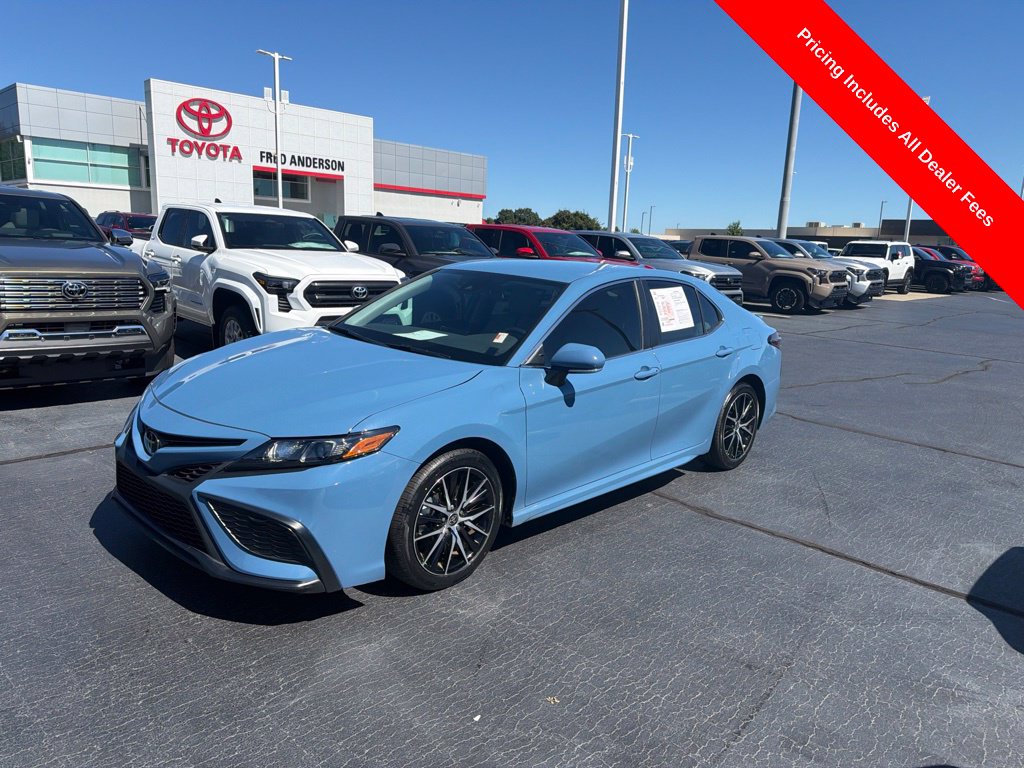 Used 2024 Toyota Camry SE Sedan