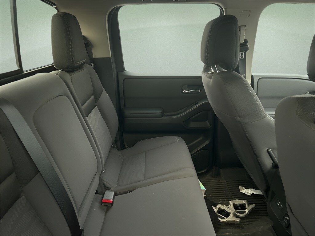 2024 Nissan Frontier SV photo 4