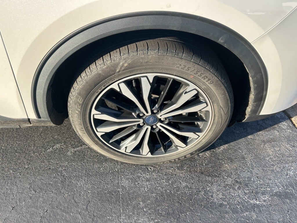 Used 2021 Ford Escape SE Hybrid SUV