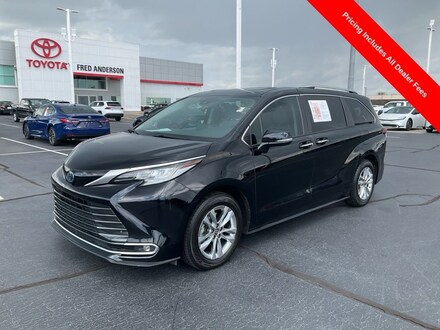 2023 Toyota Sienna Limited 7 Passenger Minivan/Van