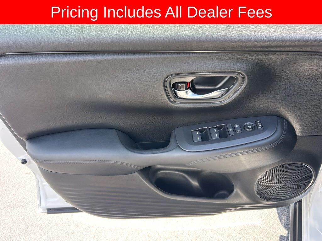 Used 2025 Honda HR-V LX SUV