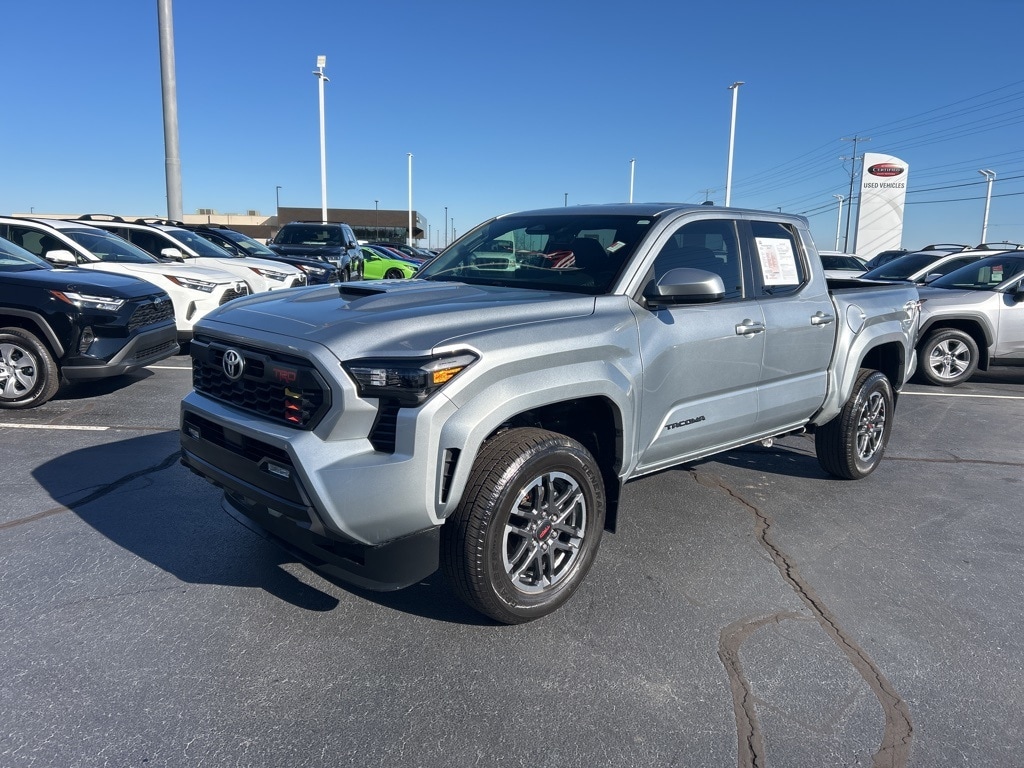 2024 Toyota Tacoma TRD Sport's photo