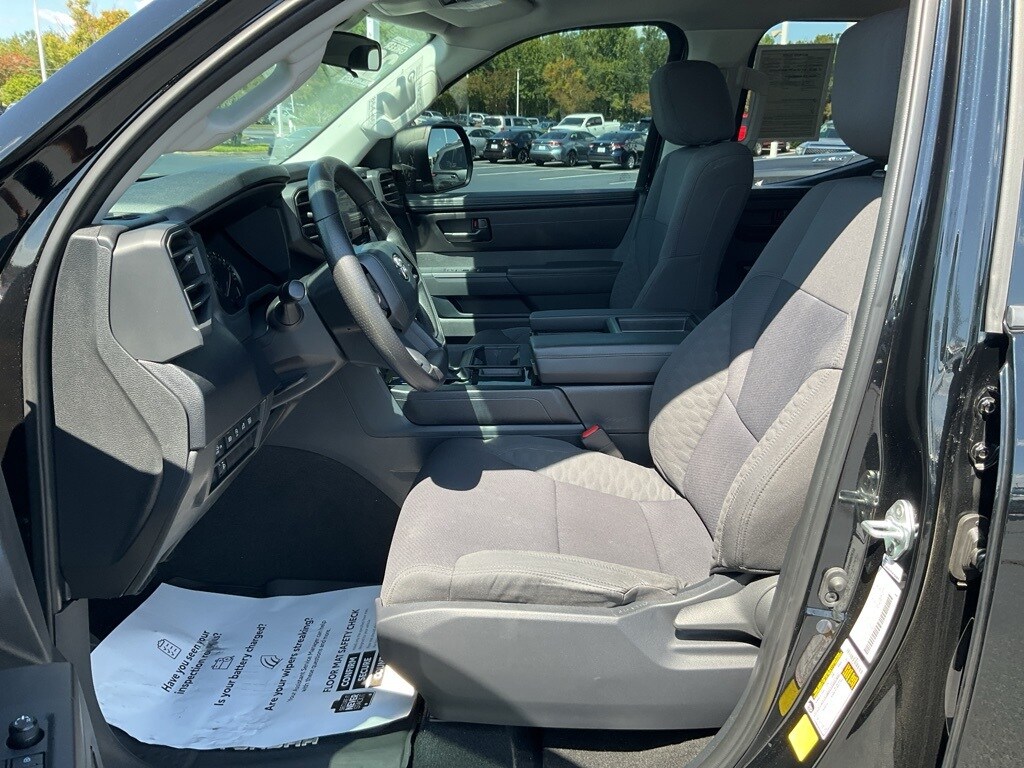 2022 Toyota Tundra SR photo 2