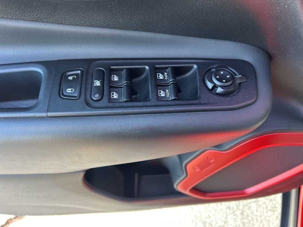 Used 2023 Jeep Renegade Trailhawk SUV