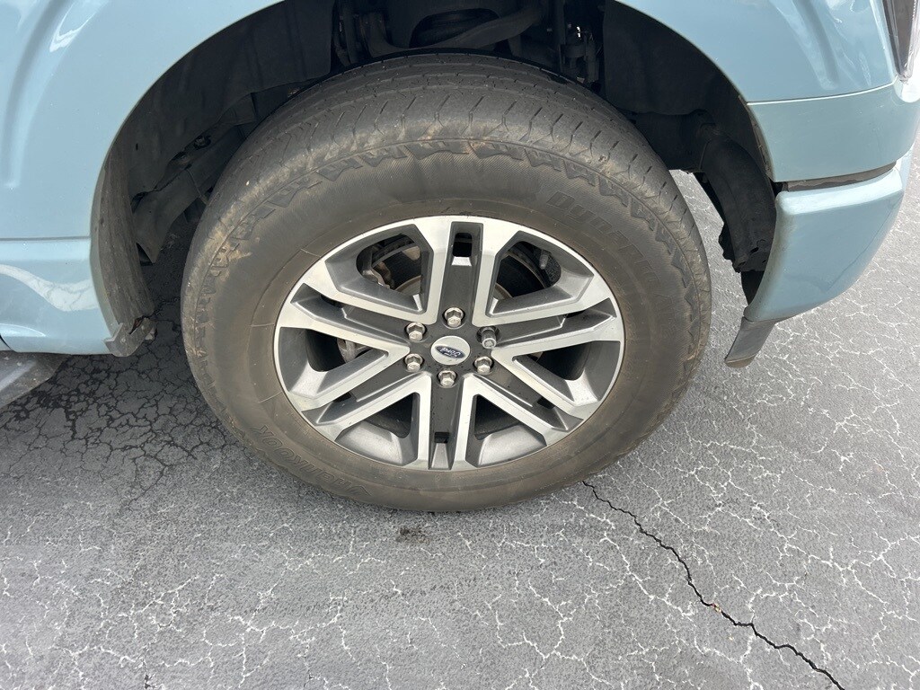 2023 Ford F-150 XL photo 2